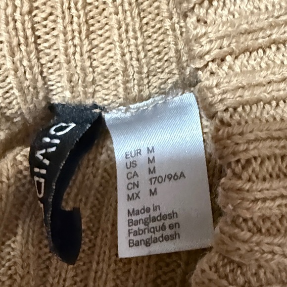 H&M Ribbed Tan Sweater - Picture 4 of 4